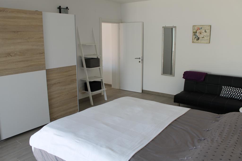 Apartments Mala تْسافتات المظهر الخارجي الصورة
