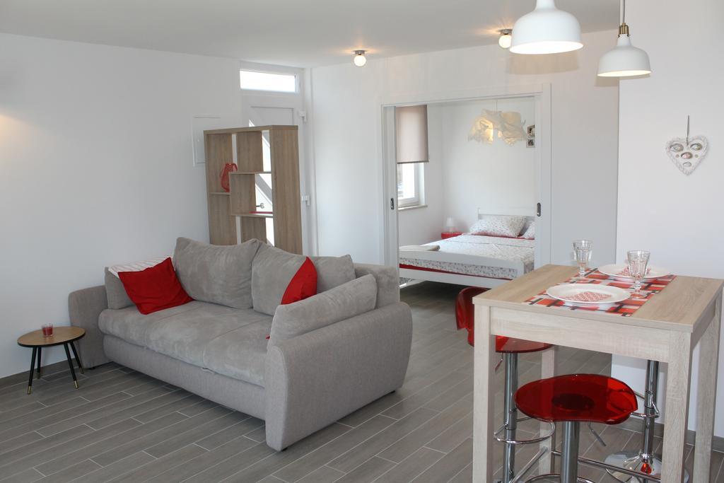 Apartments Mala تْسافتات المظهر الخارجي الصورة